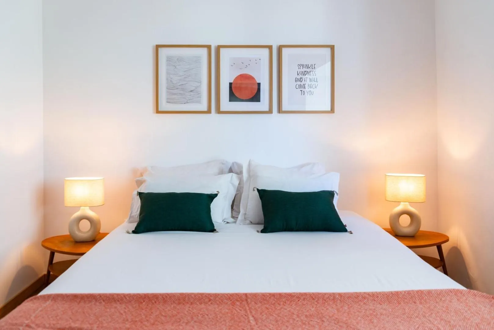 Appartement Apt With Private Terrace 250M To Largo Intendente Lisboa