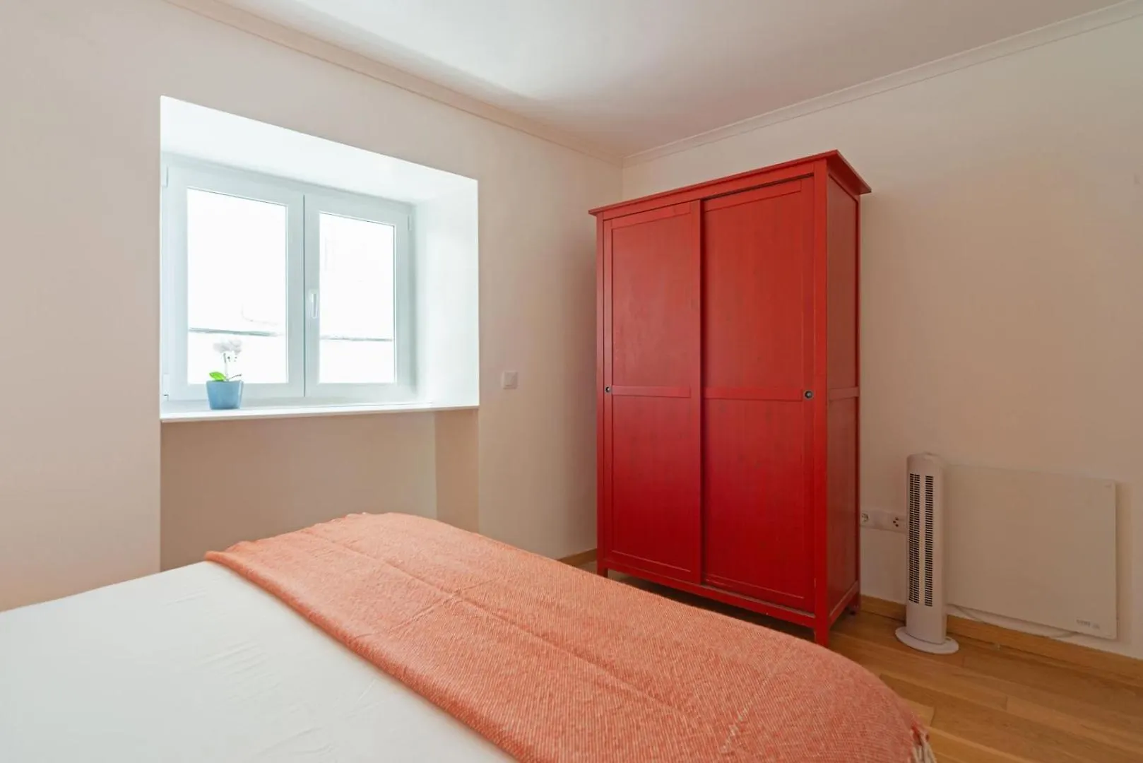 Appartement Apt With Private Terrace 250M To Largo Intendente Lisboa