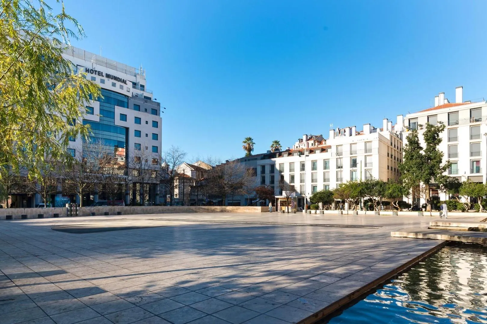 Appartement Apt With Private Terrace 250M To Largo Intendente Lisboa